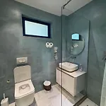 Cekodhima Hotell *