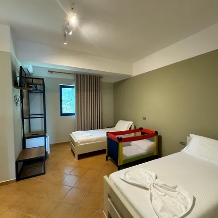Cekodhima Hotel *