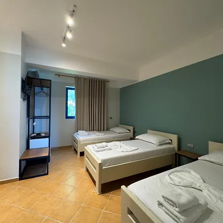 Cekodhima Hotel *